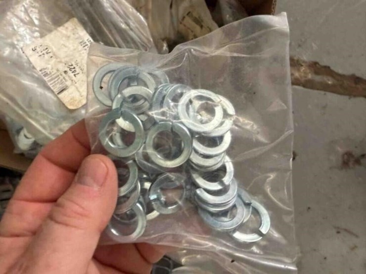 box-of-misc.-nuts,-bolts-image-7