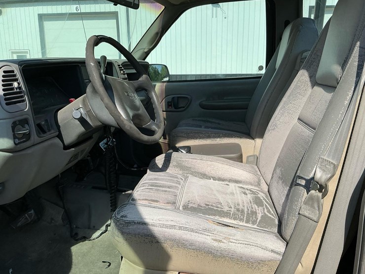 1998-gmc-2500-image-37