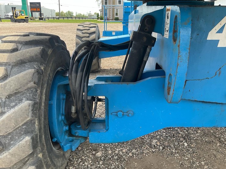 2007-genie-s45-image-25