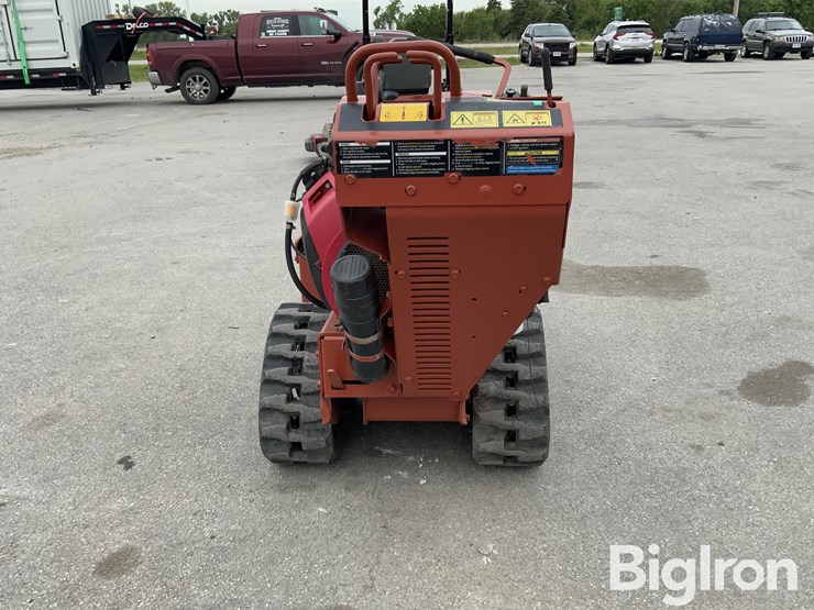 2013-ditch-witch-rt24-image-6