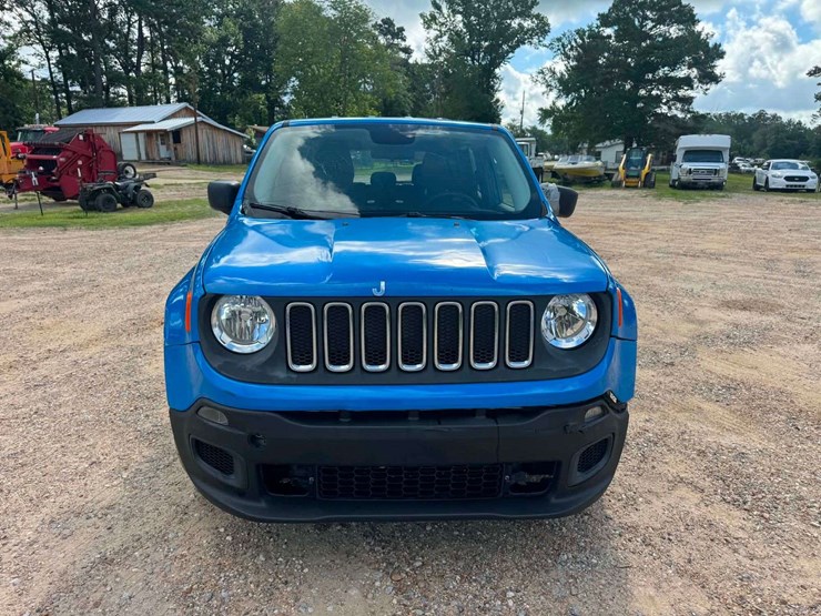 2015-jeep-renegade-image-5
