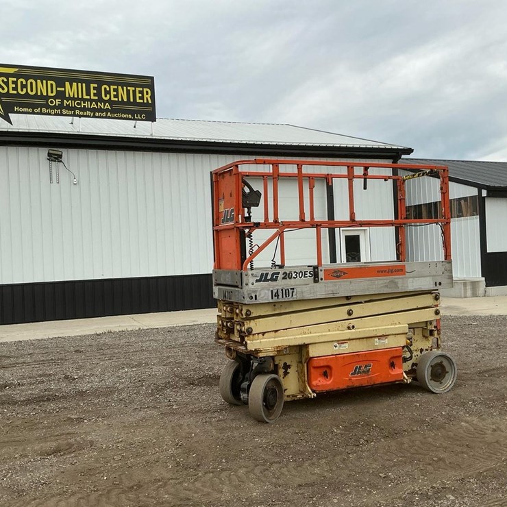 2005 JLG 2030ES