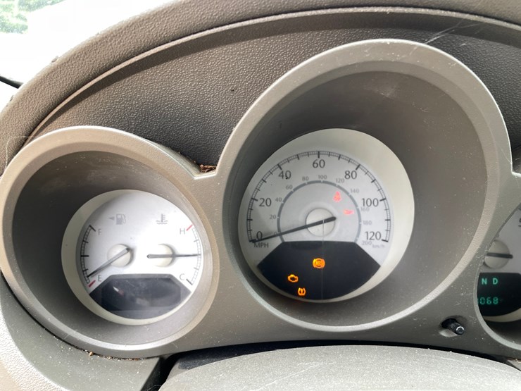 #206-•-2008-chrysler-sebring-(has-wi-title)-image-52