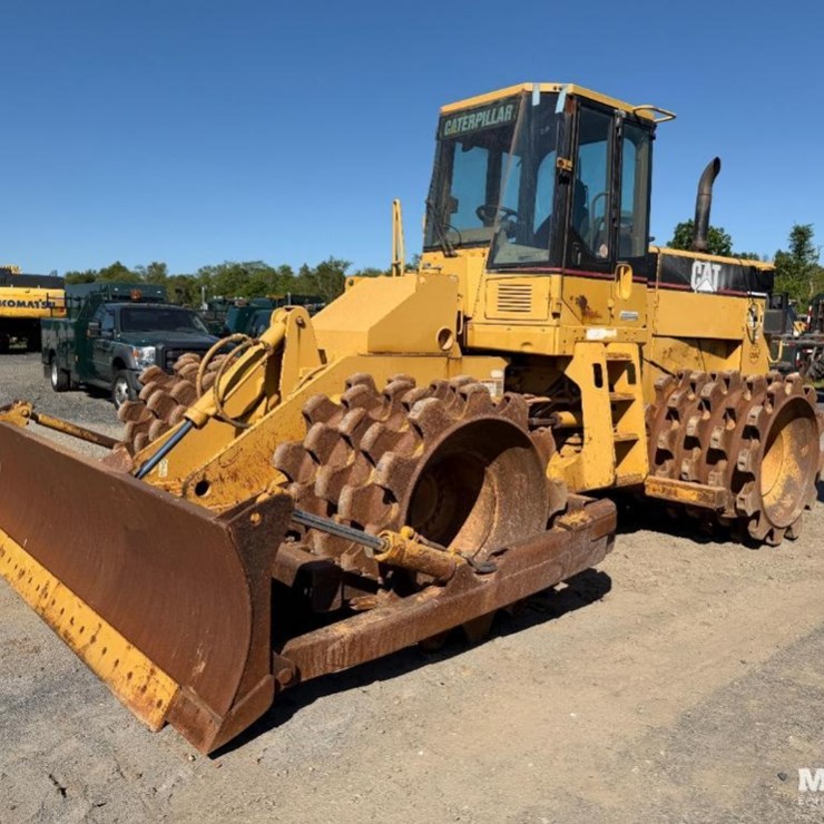 2001 CATERPILLAR 815F