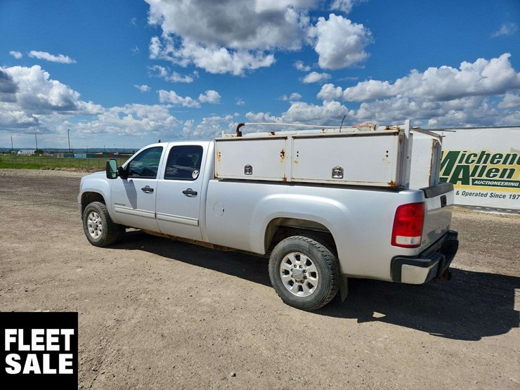 2012-gmc-sierra-3500hd-image-3