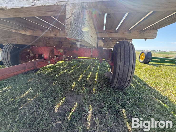16'-hay-rack-on-westendorf-running-gear-image-17