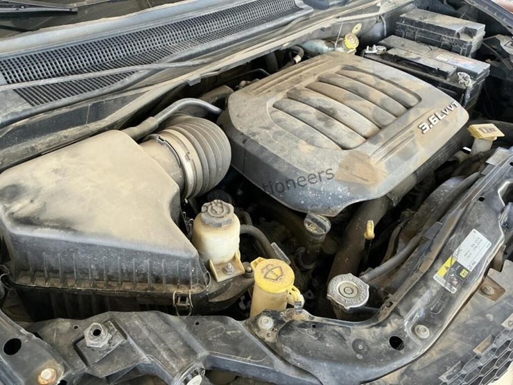 2013-dodge-grand-caravan-image-15