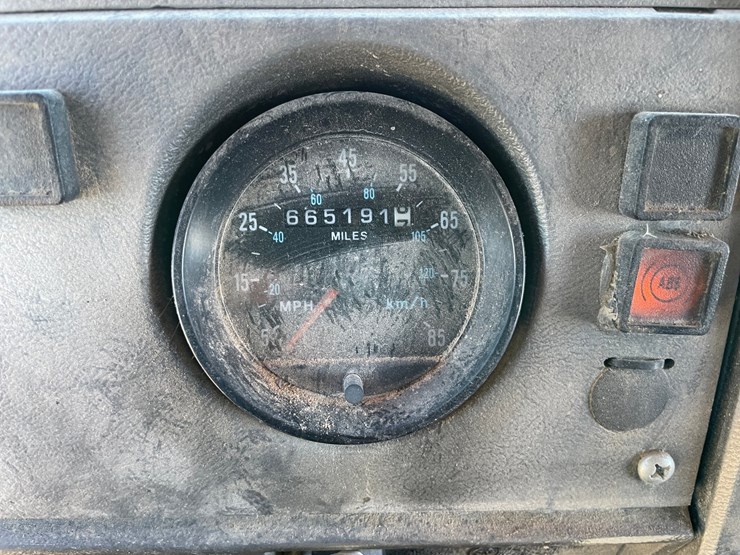 mack-dm688s-image-63
