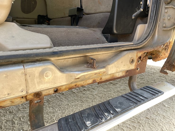 2004-ford-f350-image-39