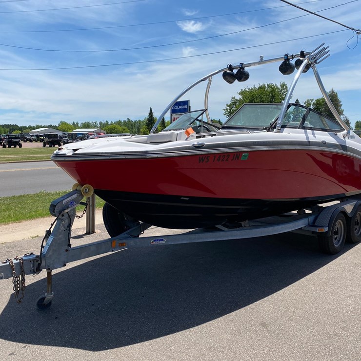 #7032 • 2014 Yamaha 212SS Boat with Trailer (Has Title) (Antigo, WI)