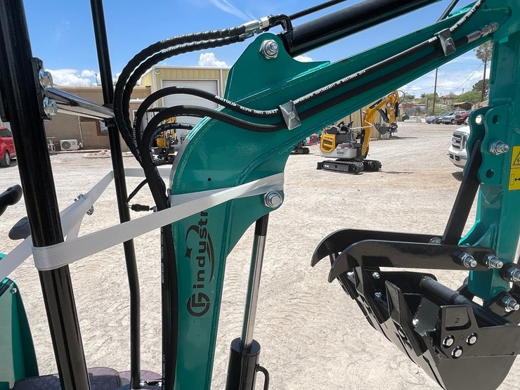 #2657-•-unused-cfg-mini-excavator-image-35