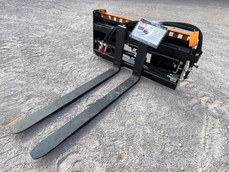 #2780-•-unused-2026-wolverine-adjustable-hydraulic-pallet-fork-attachments-image-2