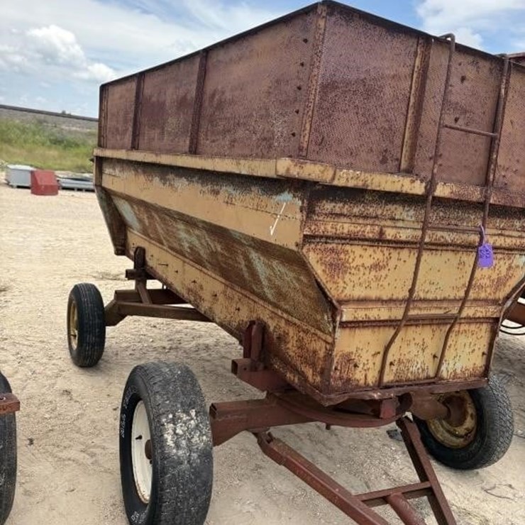 L2 - Pull Behind Grain Wagon