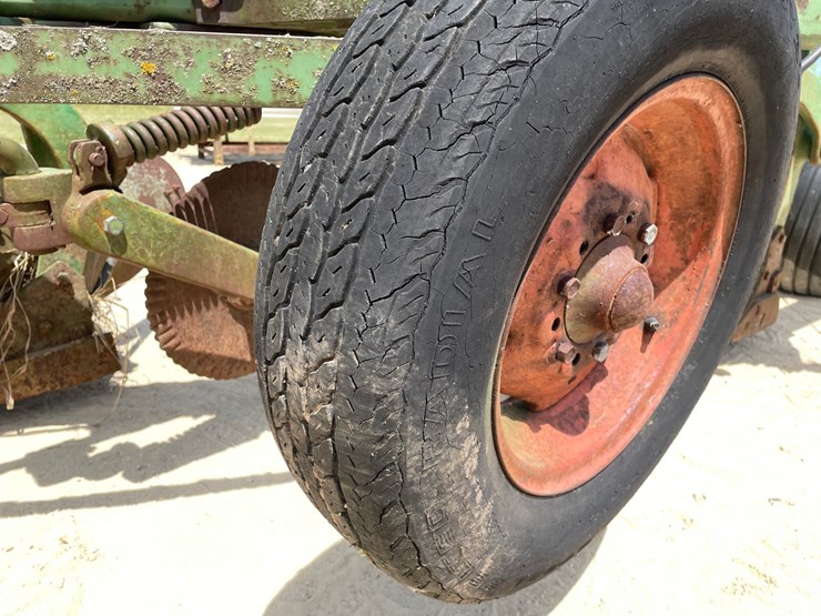 john-deere-2500-image-45