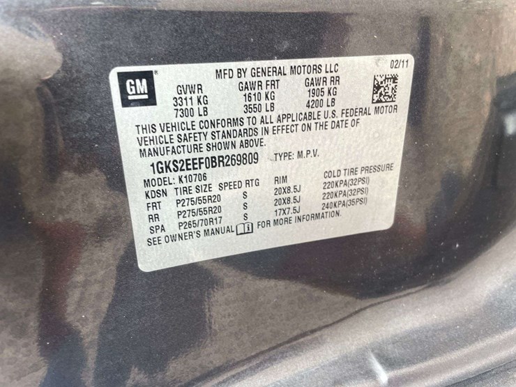 2011-gmc-yukon-denali-image-27