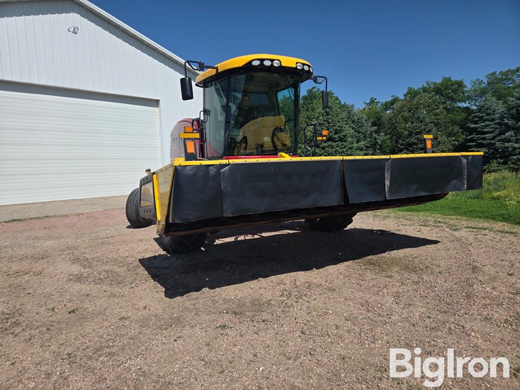2023-new-holland-speedrower-220-image-3