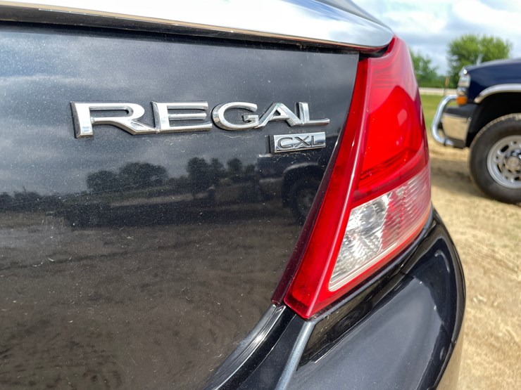 #205-•-2010-buick-regal-cx2-(delay-in-title)-image-11