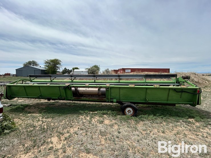 1982-john-deere-230-image-8
