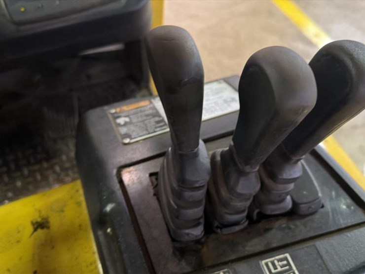 2007-hyster-e50z-image-19