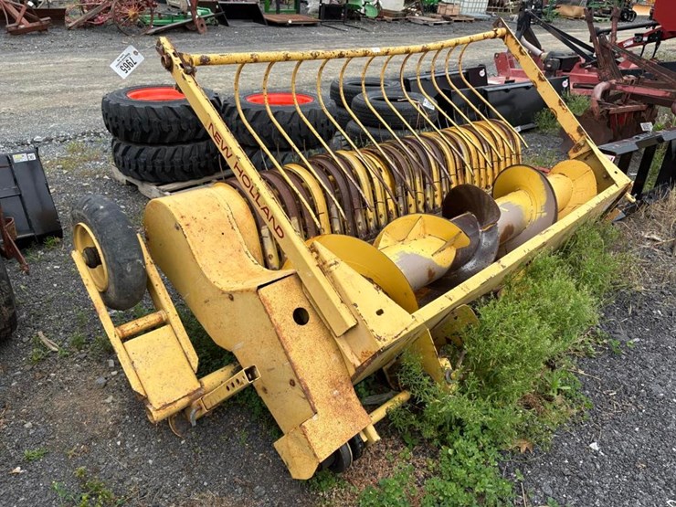 new-holland-890w-image-2