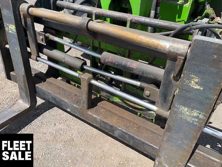 2005-caterpillar-th580b-image-35