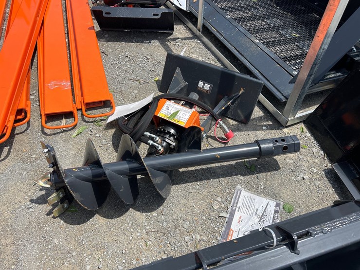 #127-•-mini-skid-steer-hydraulic-auger-image-2