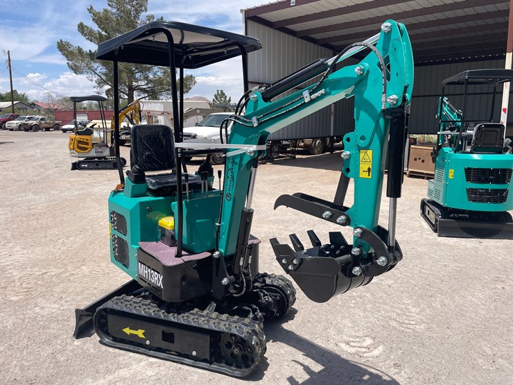 #2654-•-unused-cfg-mini-excavator-image-3