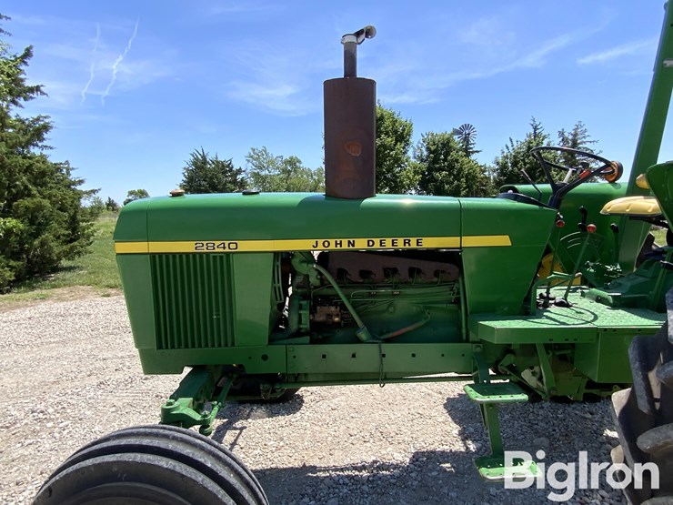 1979-john-deere-2840-image-12