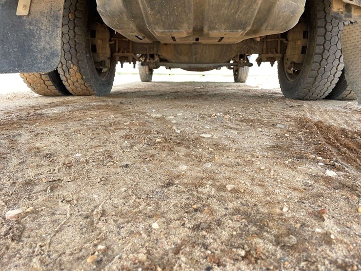 2012-dodge-ram-5500-image-23