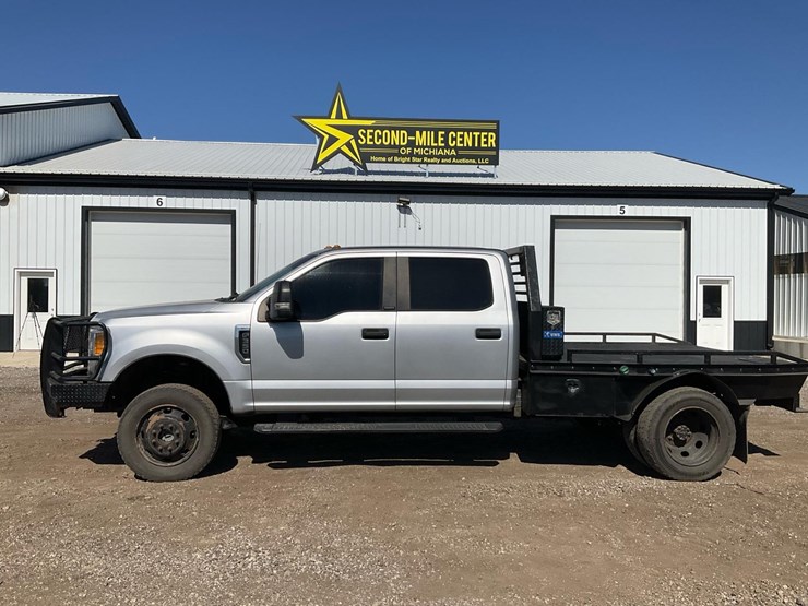 2017-ford-f350-image-2