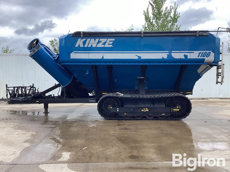 2012-kinze-1100-image-8