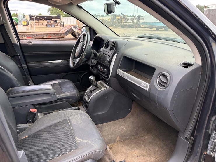 2014-jeep-compass-image-15