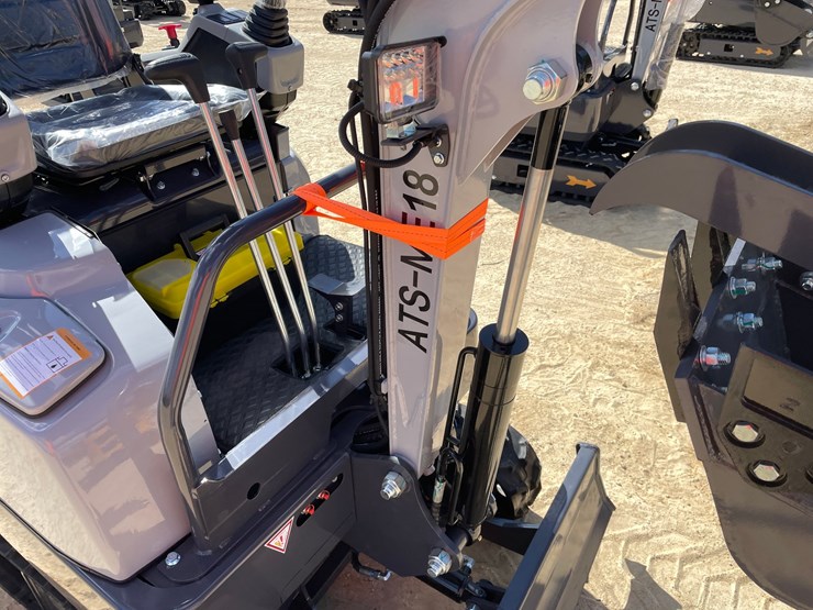 #1108-•-new-ats-me18-mini-excavator-image-17