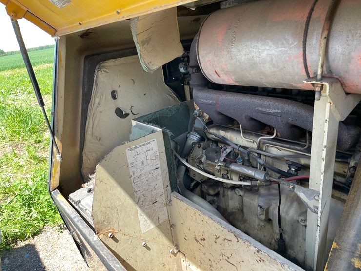 john-deere-4239d-image-26