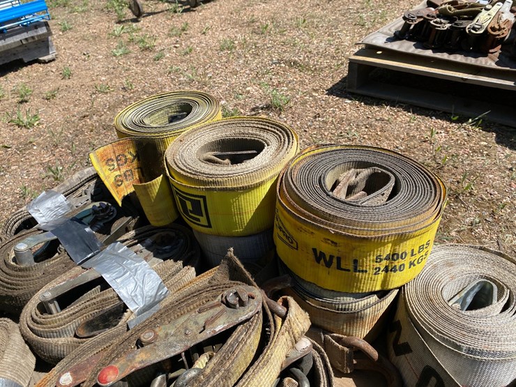 #7432-•-pallet-of-2"-ratchets-and-4"-straps-(antigo,-wi)-image-11