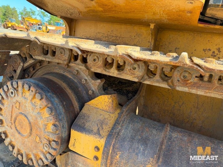 caterpillar-d5k-image-13