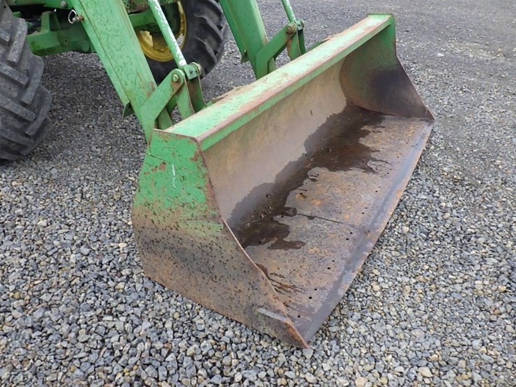 john-deere-210-image-15
