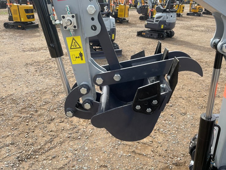 #2031-•-unused-2026-ats-mini-excavator-image-22