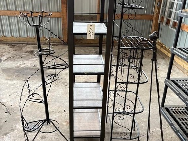 metal-plant-stands-&-shelf-image-3