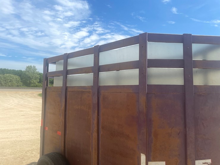 #514-•-10'-livestock-trailer-(no-title)-image-15
