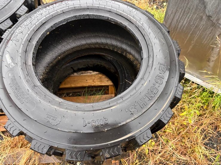 12-16.5-sks1-tires-(set-of-4)-image-3
