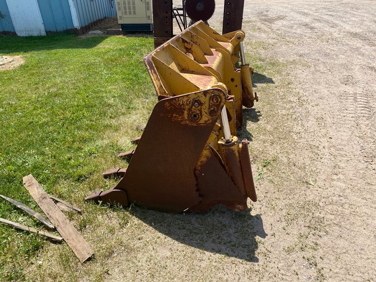 #7075-•-88"-4-in-1-loader-backhoe-bucket-(deerbrook,-wi)-image-11