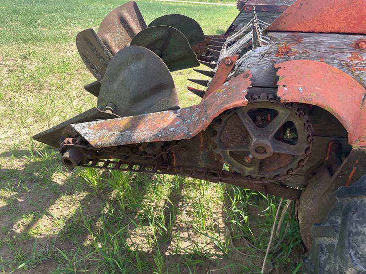 #2010-•-vintage-manure-spreader-(colfax-wi)-image-37