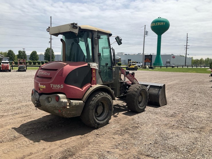 2018-takeuchi-tw65-image-3