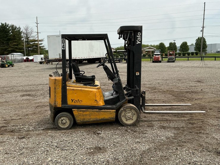 #1365-•-1999-yale-glc040rgnuaq088-forklift-image-6