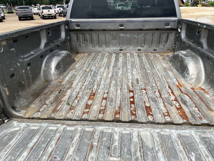 2013-gmc-sierra-1500-sle-image-15