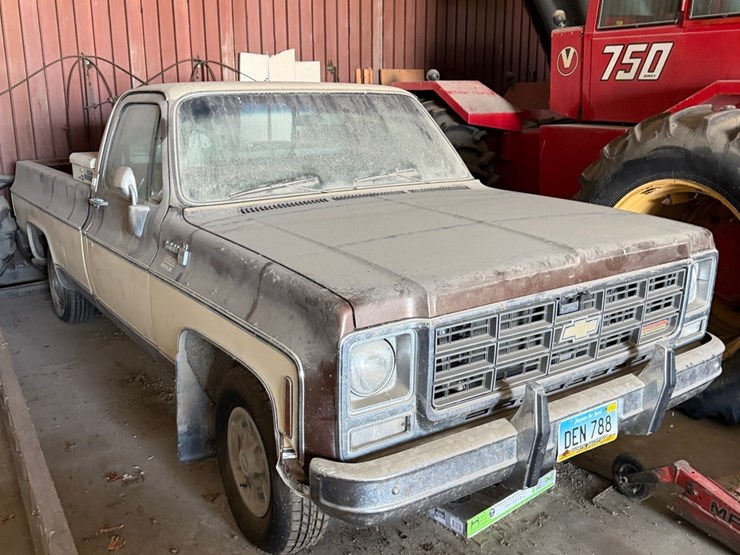 1979-￼chevy-5.7-diesel-half-ton-pickup,-2-wheel-drive,-needs-transmission-work,-shedded,-nice-shape-image-1