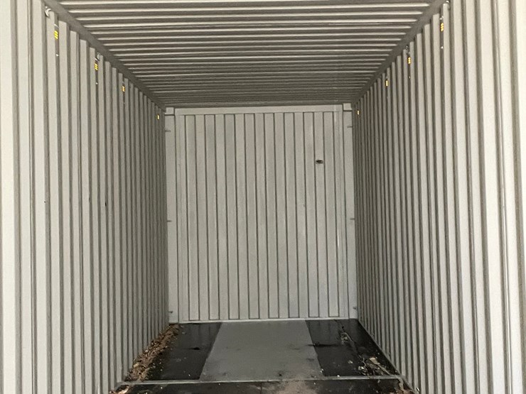 #101-•-40'-high-cube-multi-door-container-image-11