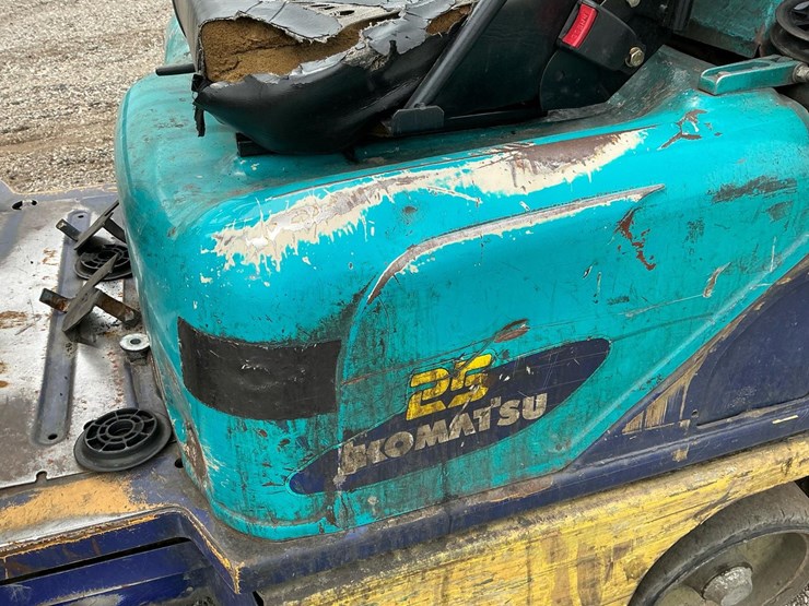 2000-komatsu-fg25st-12-image-10