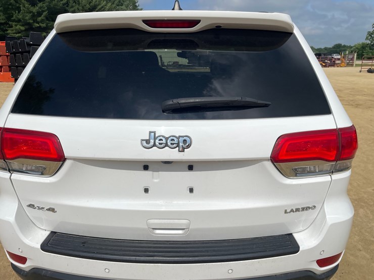 2017-jeep-grand-cherokee-laredo-image-30